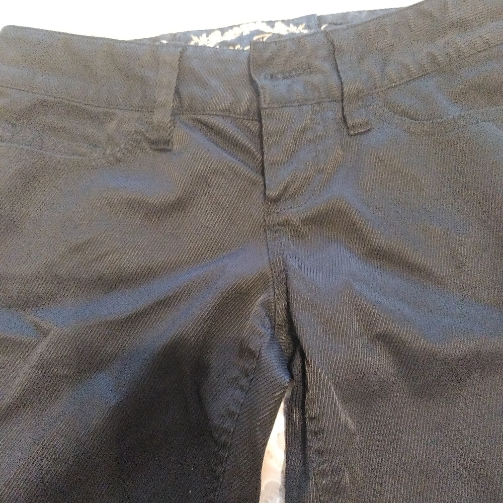 Ladies Guess Jeans - Picture 3 of 8